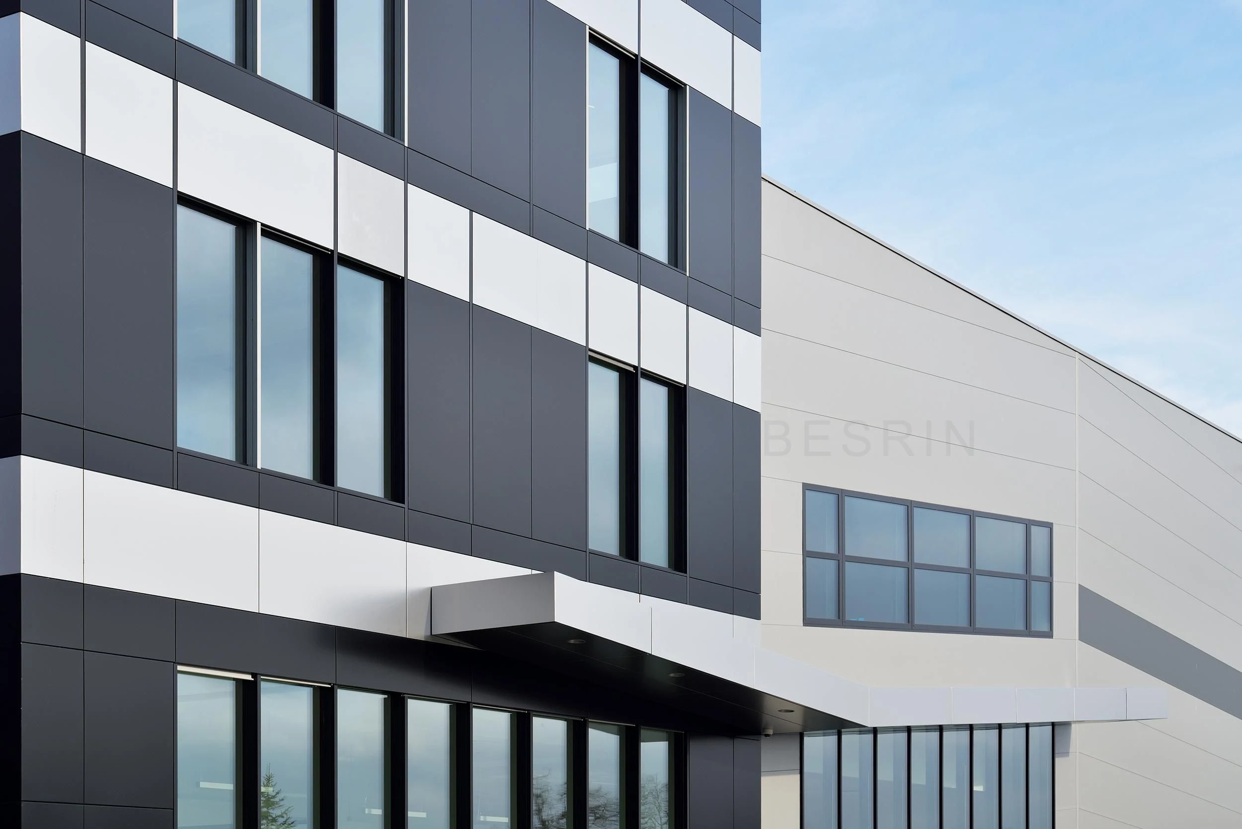 Double-skin metal wall project